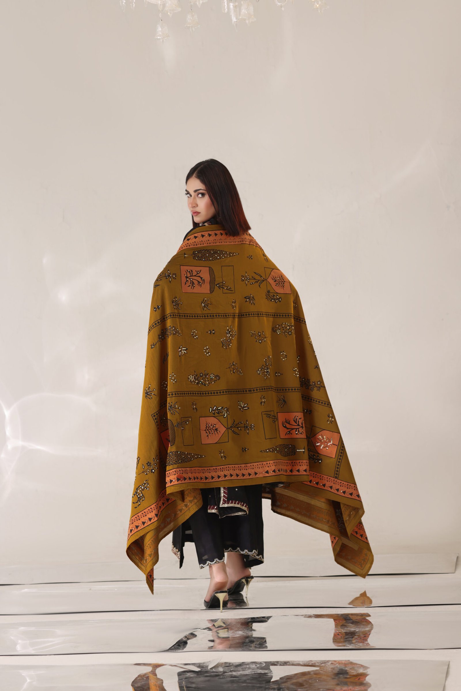 Veronica — Shawl — ZEPHYR - Image 3